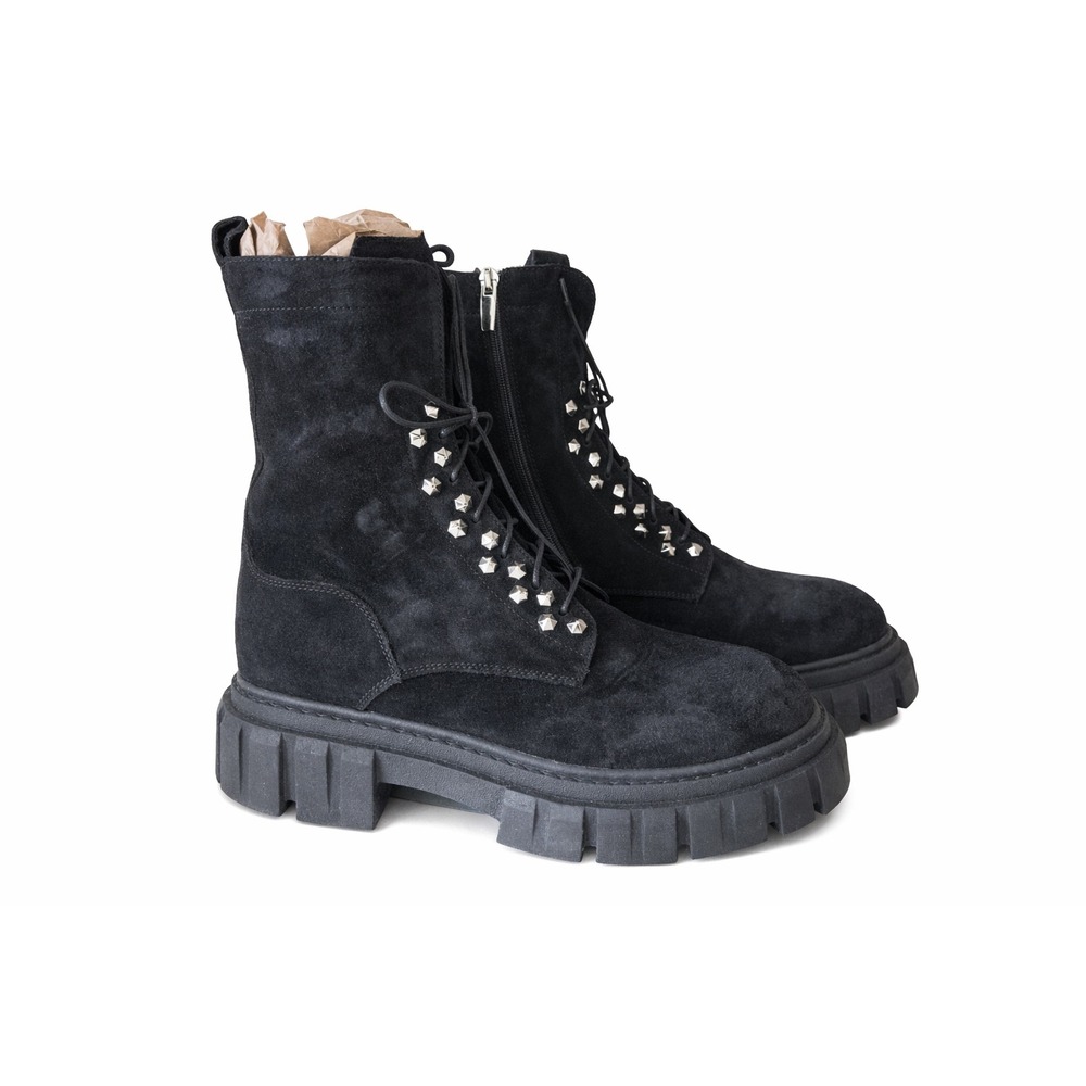 La Canadienne Italy Studded Combat Boots Black Suede EU 39 Zipper Issue